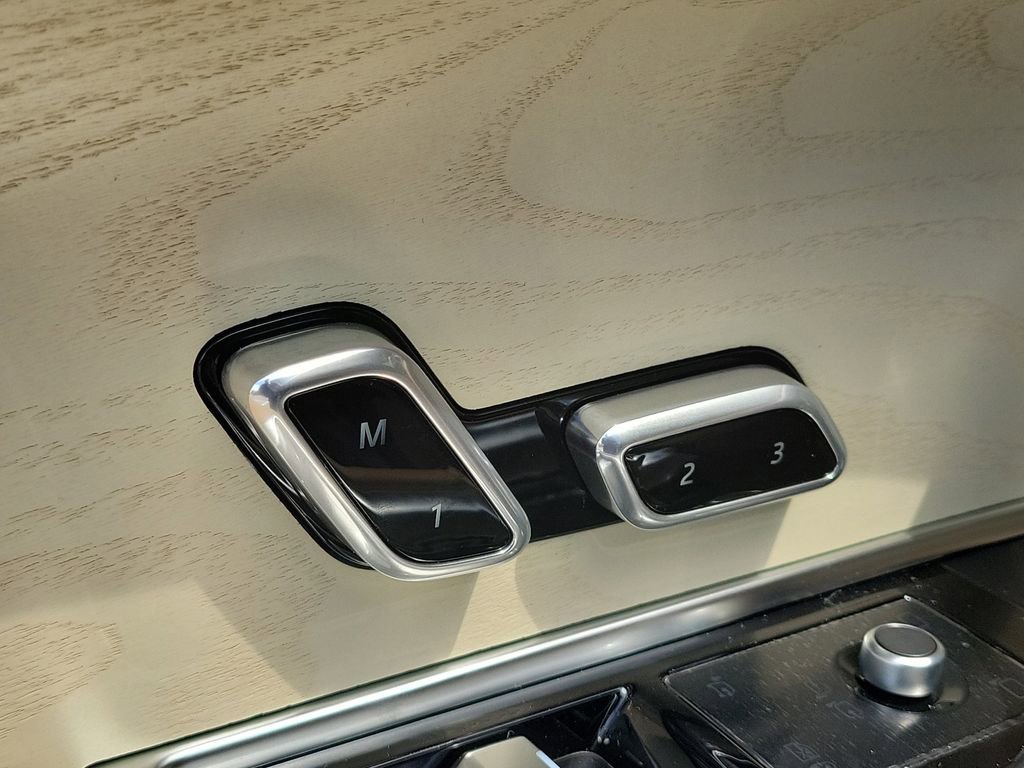 New 2026 Land Rover Range Rover SV AWD/4WD image 27