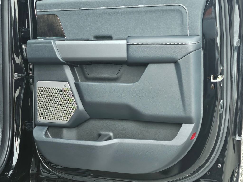 New 2026 Ford F250 Lariat w/ Black Appearance Package image 40