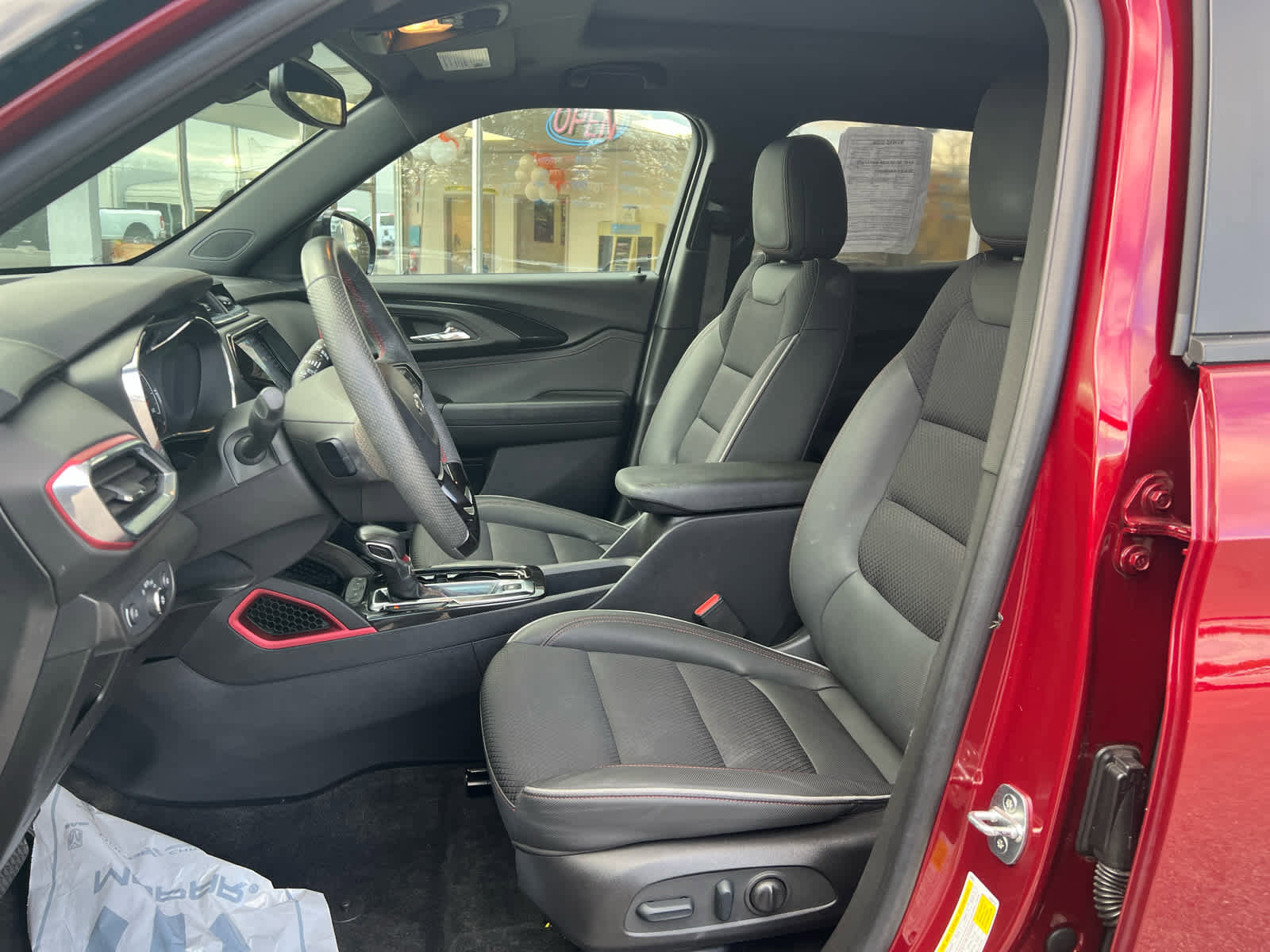 Used 2023 Chevrolet TrailBlazer RS w/ Sun and Liftgate Package image 20