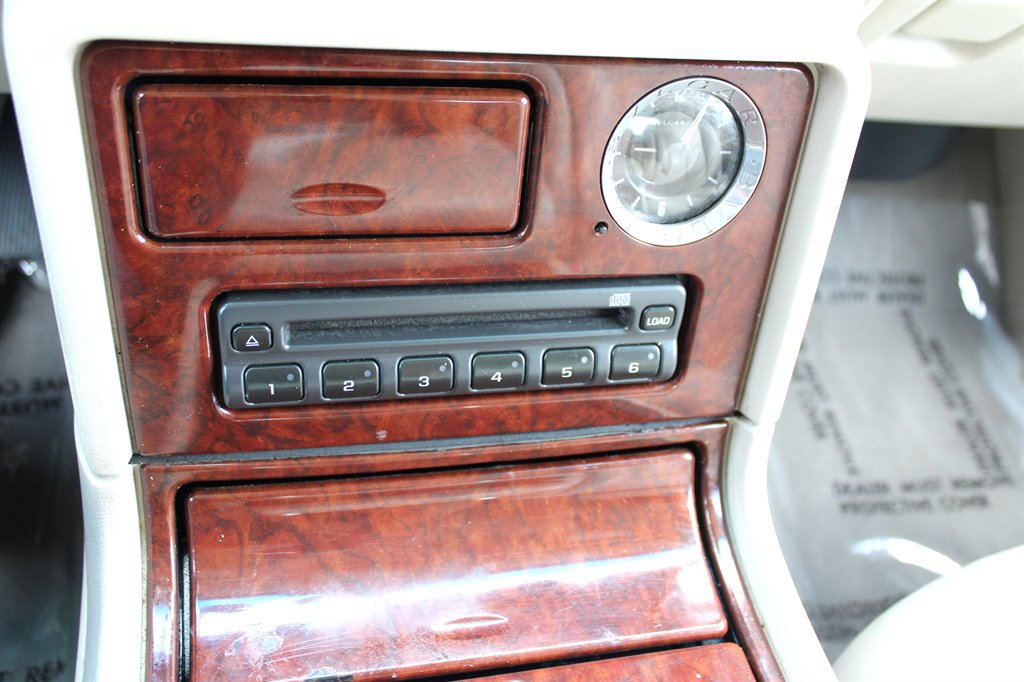 Used 2006 Cadillac Escalade EXT image 36