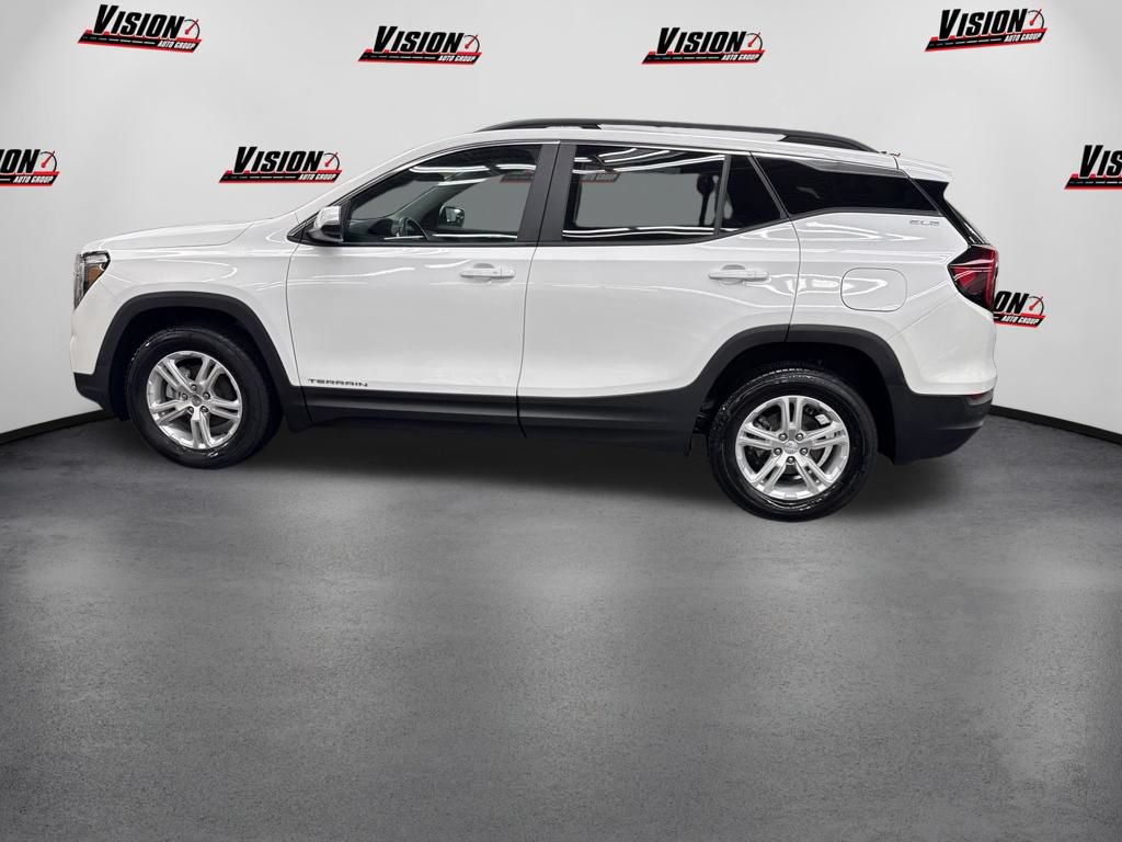 Used 2024 GMC Terrain SLE w/ Driver Convenience Package AWD/4WD image 8