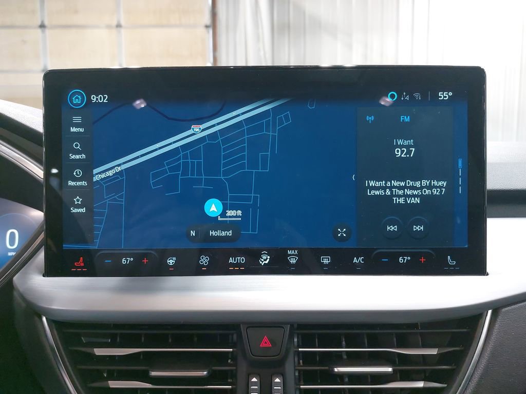 Used 2025 Ford Escape Platinum w/ Premium Technology Package image 24