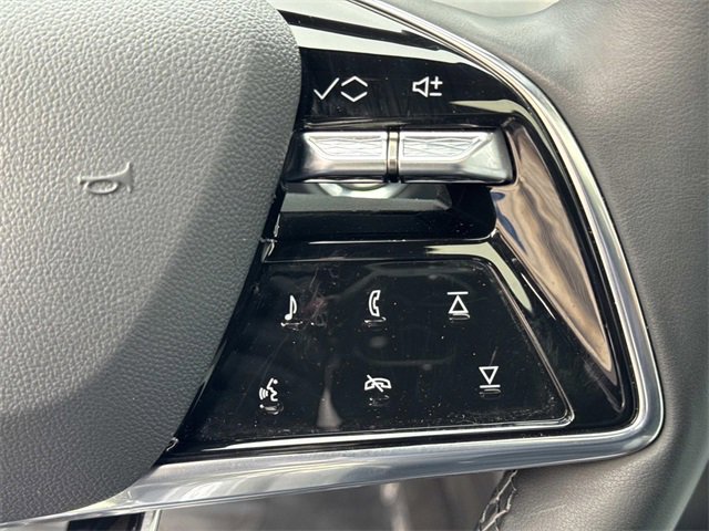 Certified 2024 Cadillac Lyriq Luxury image 25