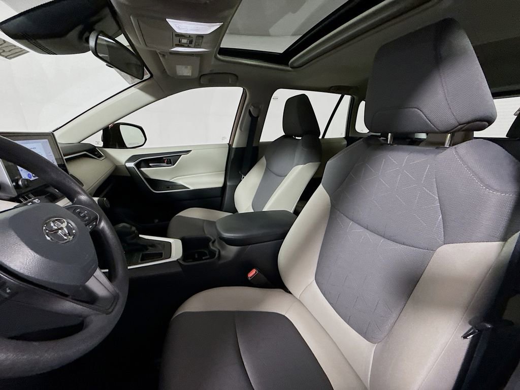 Certified 2025 Toyota RAV4 XLE image 19