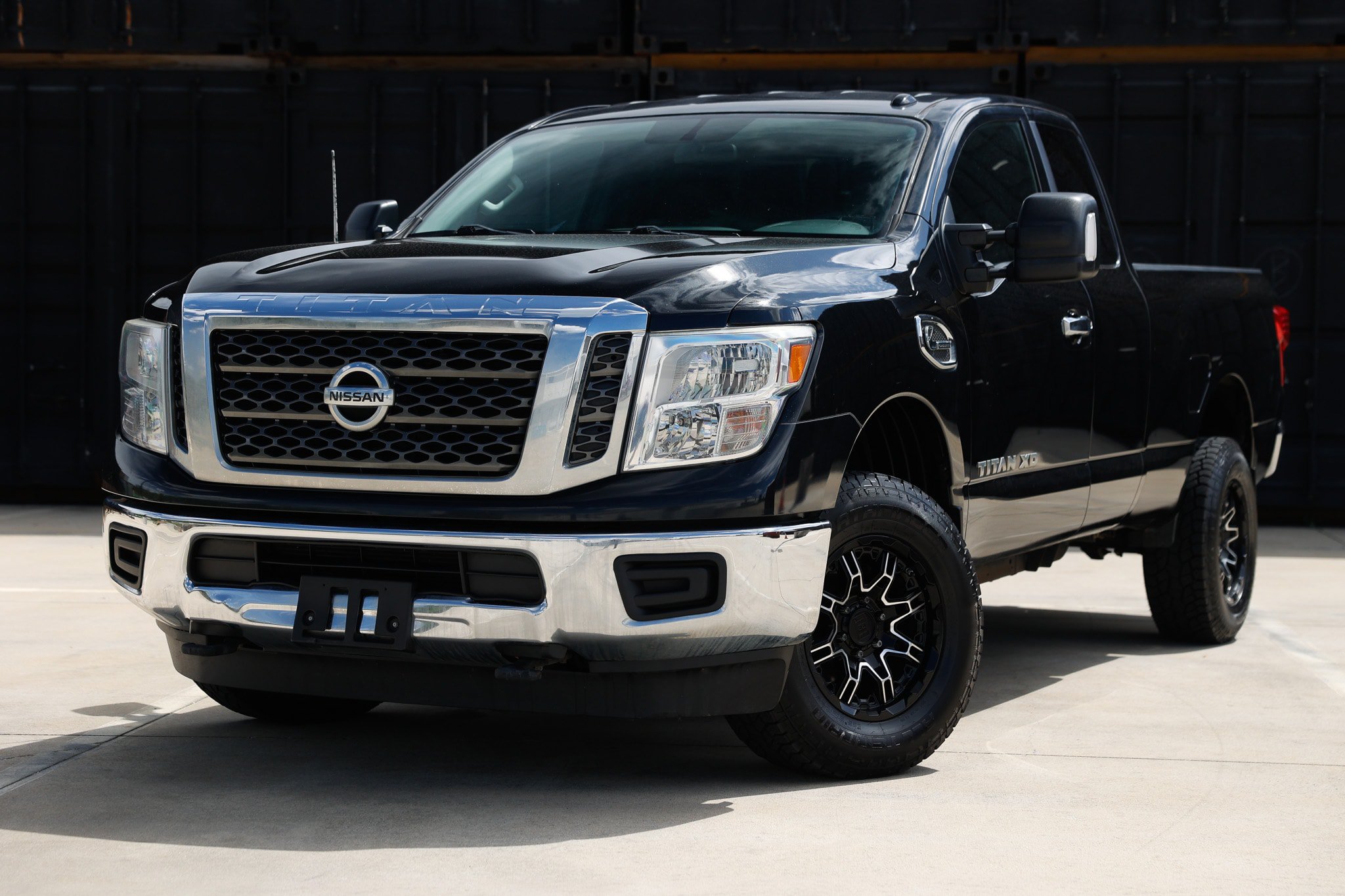 Used 2017 Nissan Titan SV