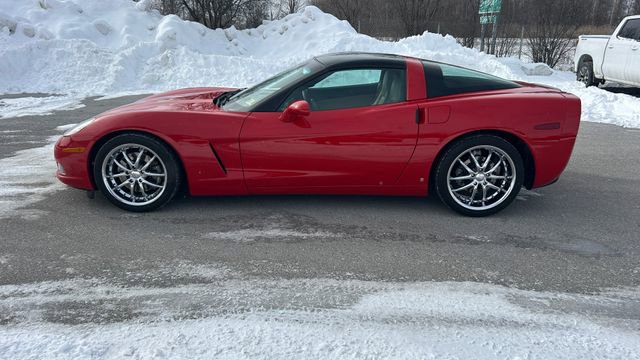 Used 2007 Chevrolet Corvette Coupe w/ Preferred Equipment Group RWD image 7