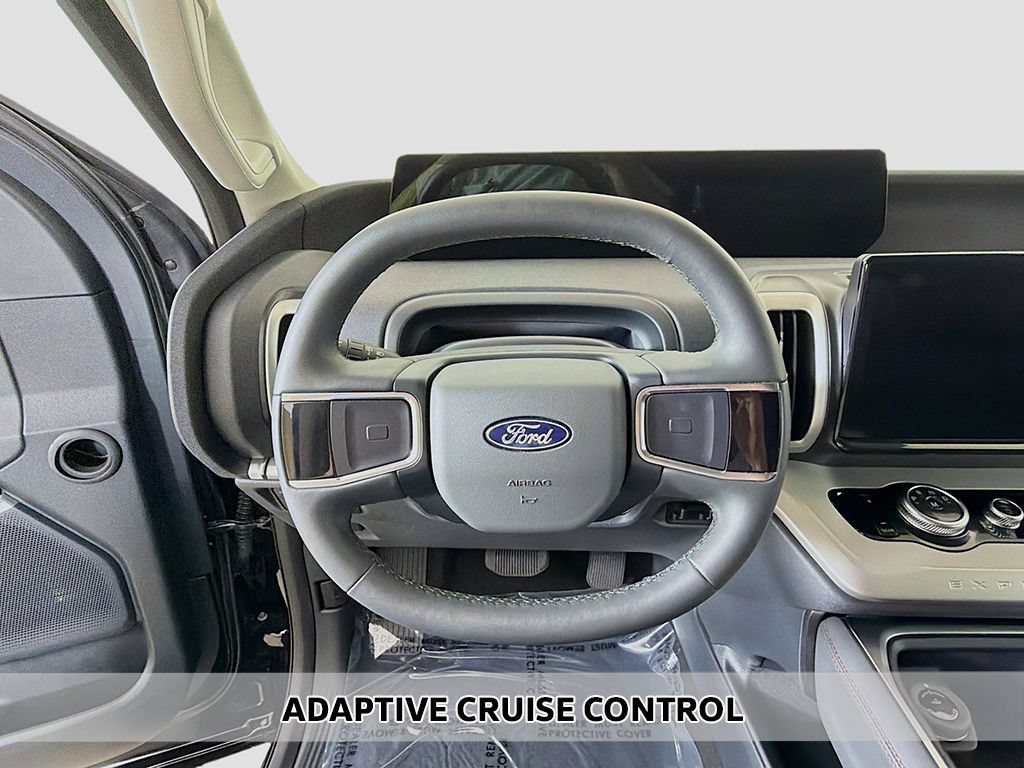 Used 2025 Ford Expedition Active AWD/4WD image 4