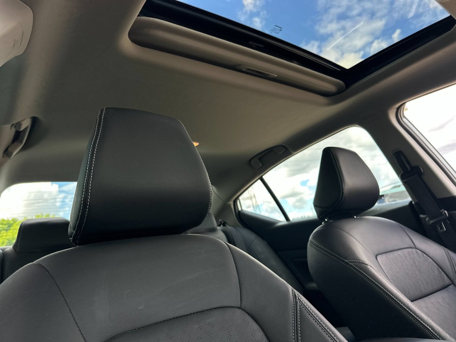 Used 2025 Nissan Altima 2.5 SL AWD/4WD image 15