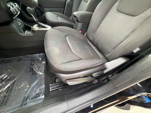 Used 2016 Jeep Renegade Sport w/ Power & Air Group FWD image 19