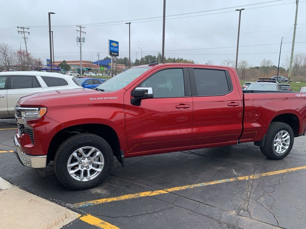 Used 2024 Chevrolet Silverado 1500 LT w/ Convenience Package II AWD/4WD image 22