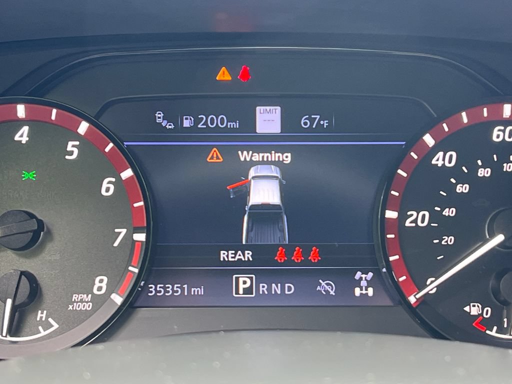 Used 2023 Nissan Frontier PRO-4X w/ Pro-4X Premium Package AWD/4WD image 16