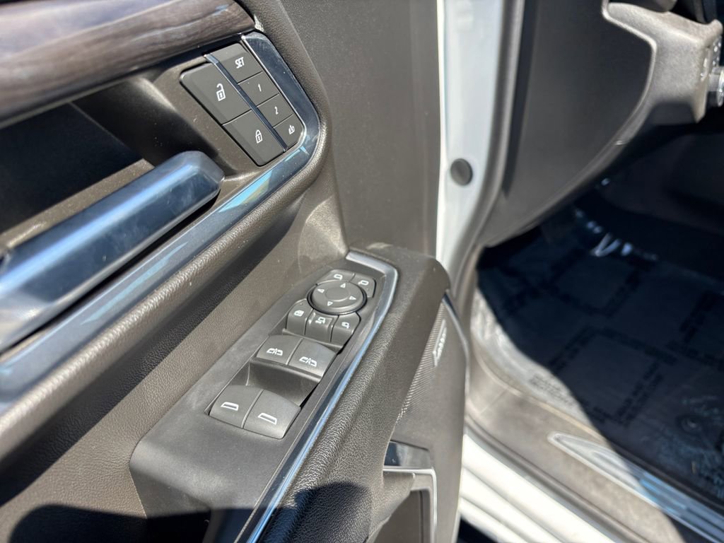 Used 2024 Chevrolet Silverado 2500 LTZ w/ LTZ Convenience Package image 24