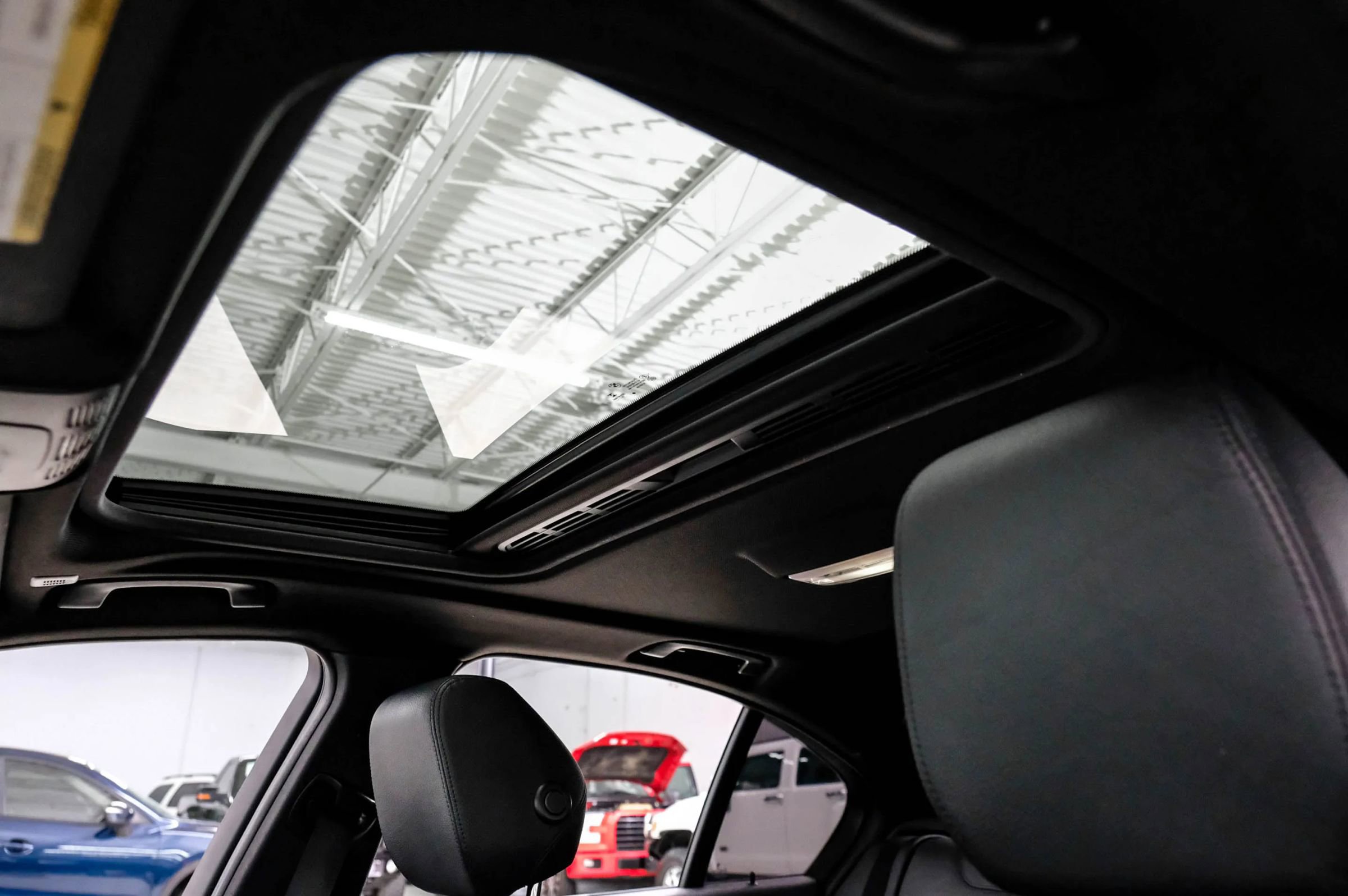 Used 2014 BMW 335i Sedan RWD image 4