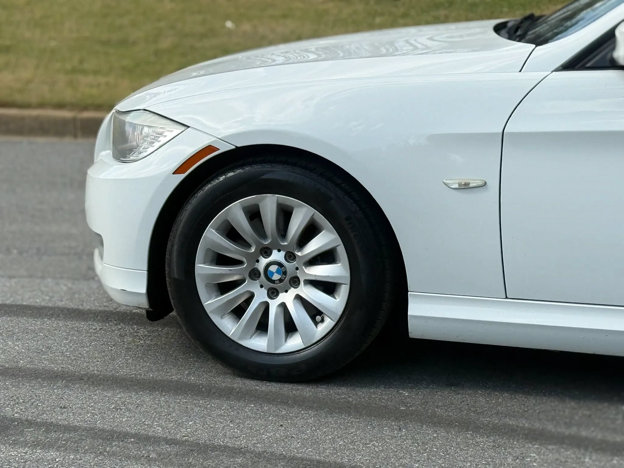 Used 2009 BMW 328i Sedan RWD image 5