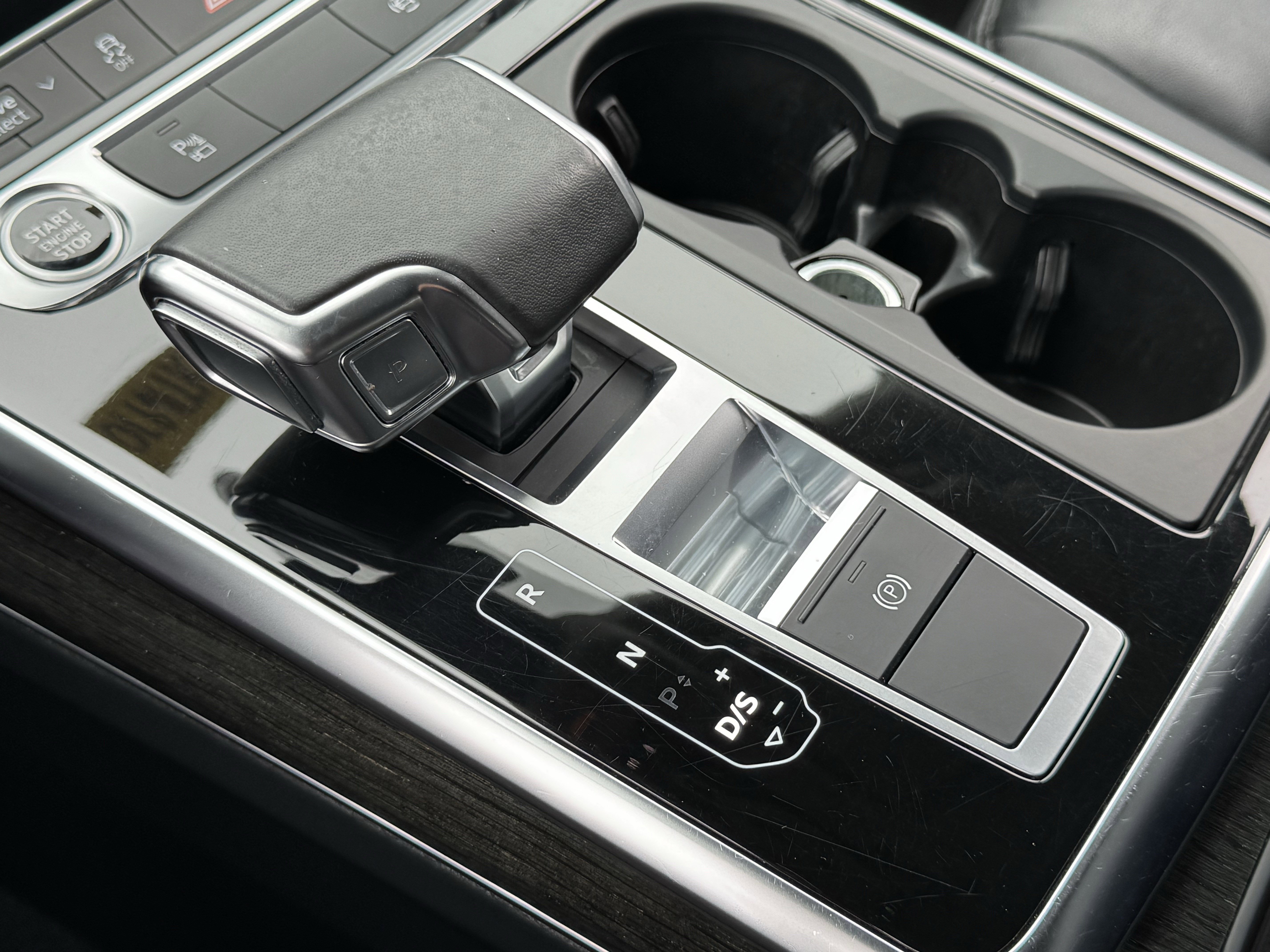 Used 2022 Audi Q7 Premium Plus image 33