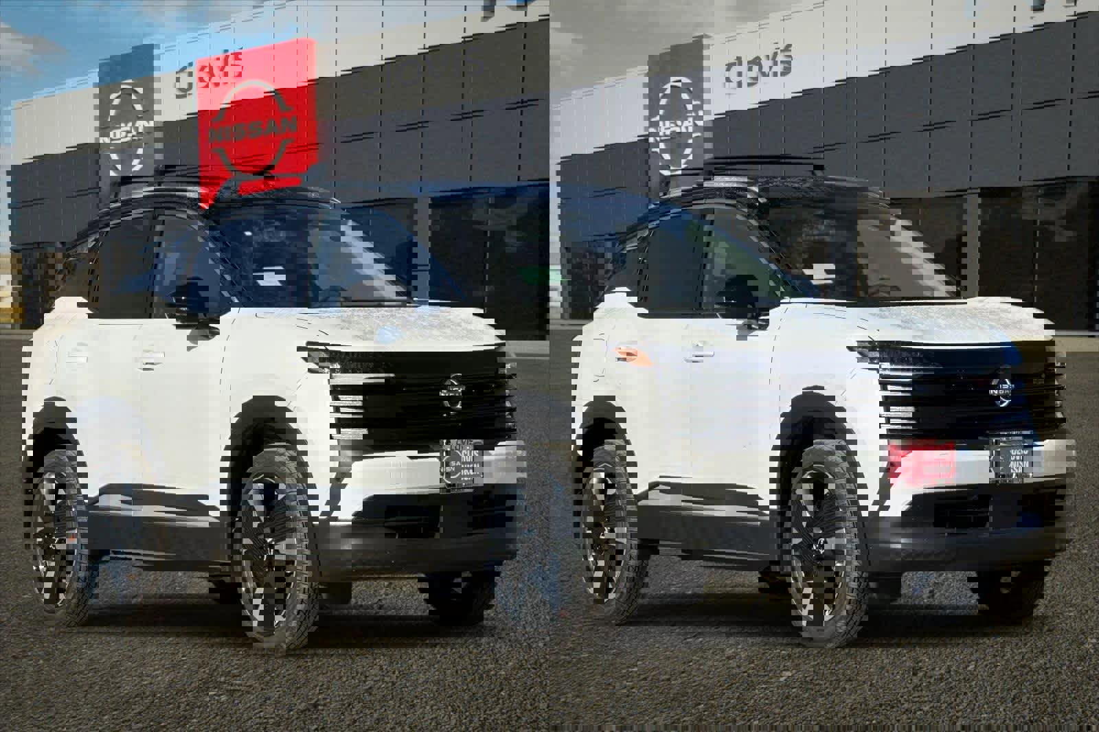 New 2026 Nissan Kicks SR image 10