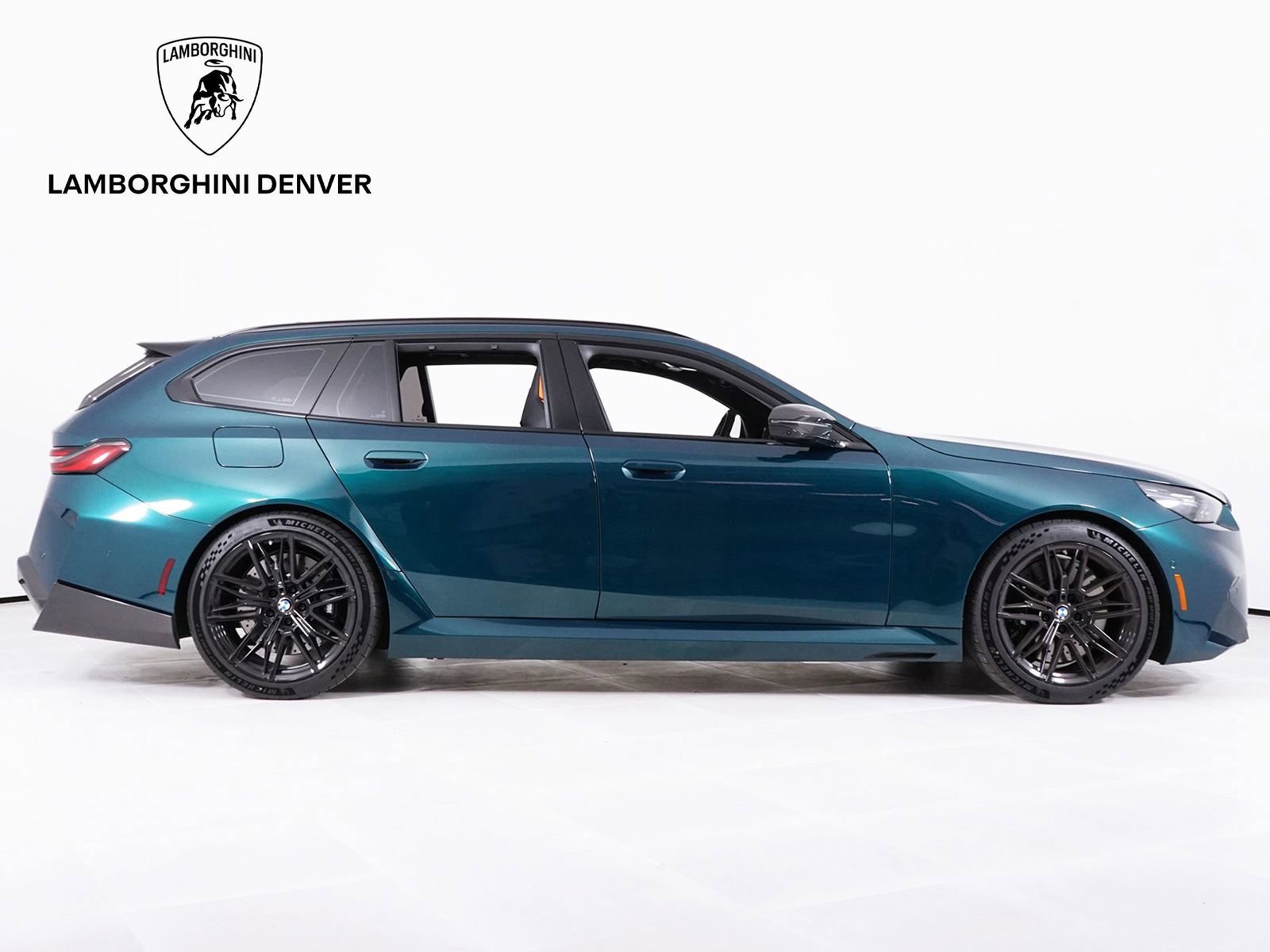 Used 2026 BMW M5 Touring image 9