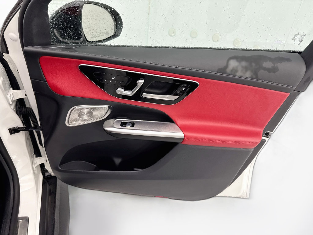 Certified 2023 Mercedes-Benz GLC 300 image 24
