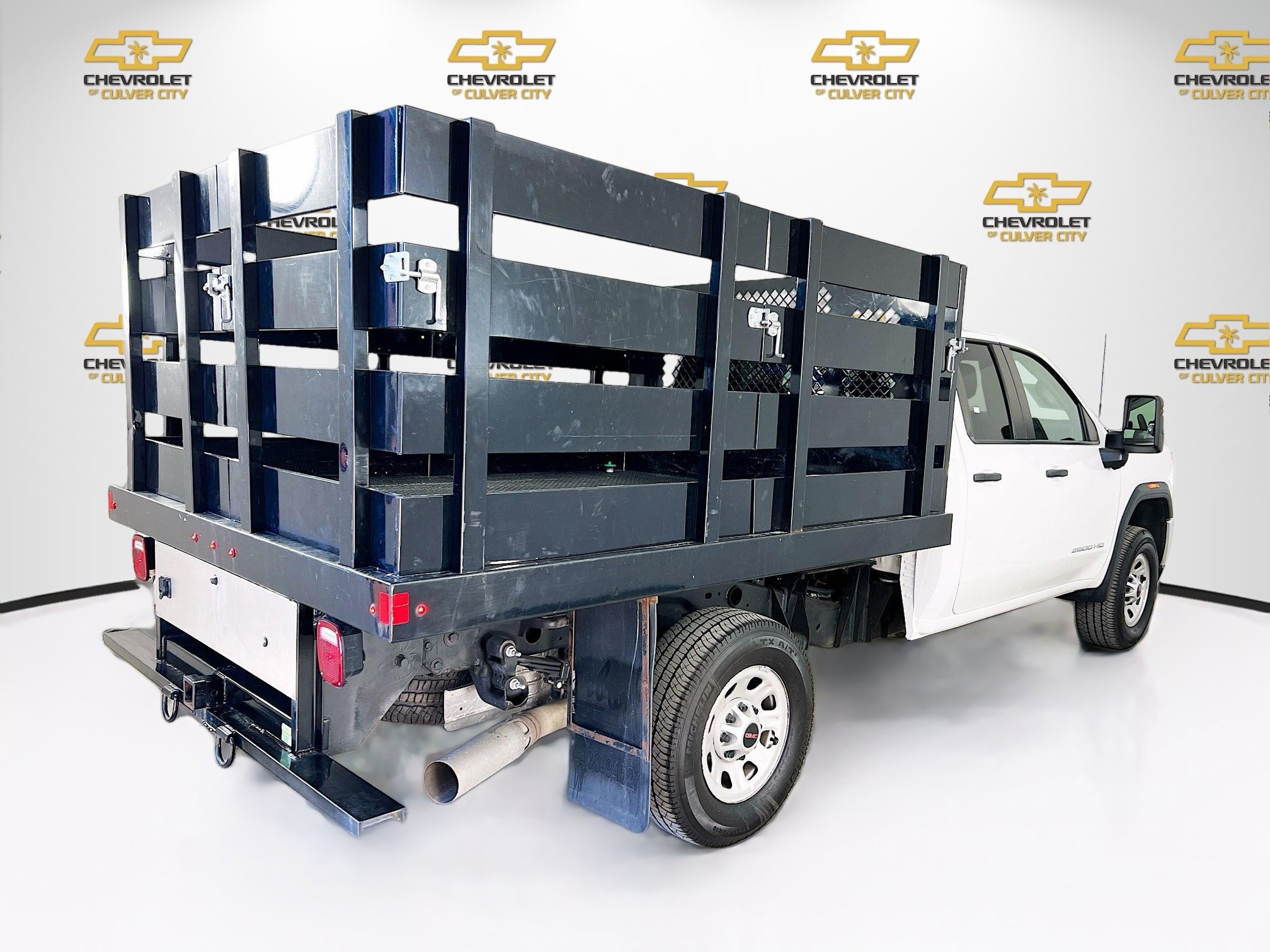 Used 2023 GMC Sierra 2500 Pro w/ Convenience Package AWD/4WD image 8