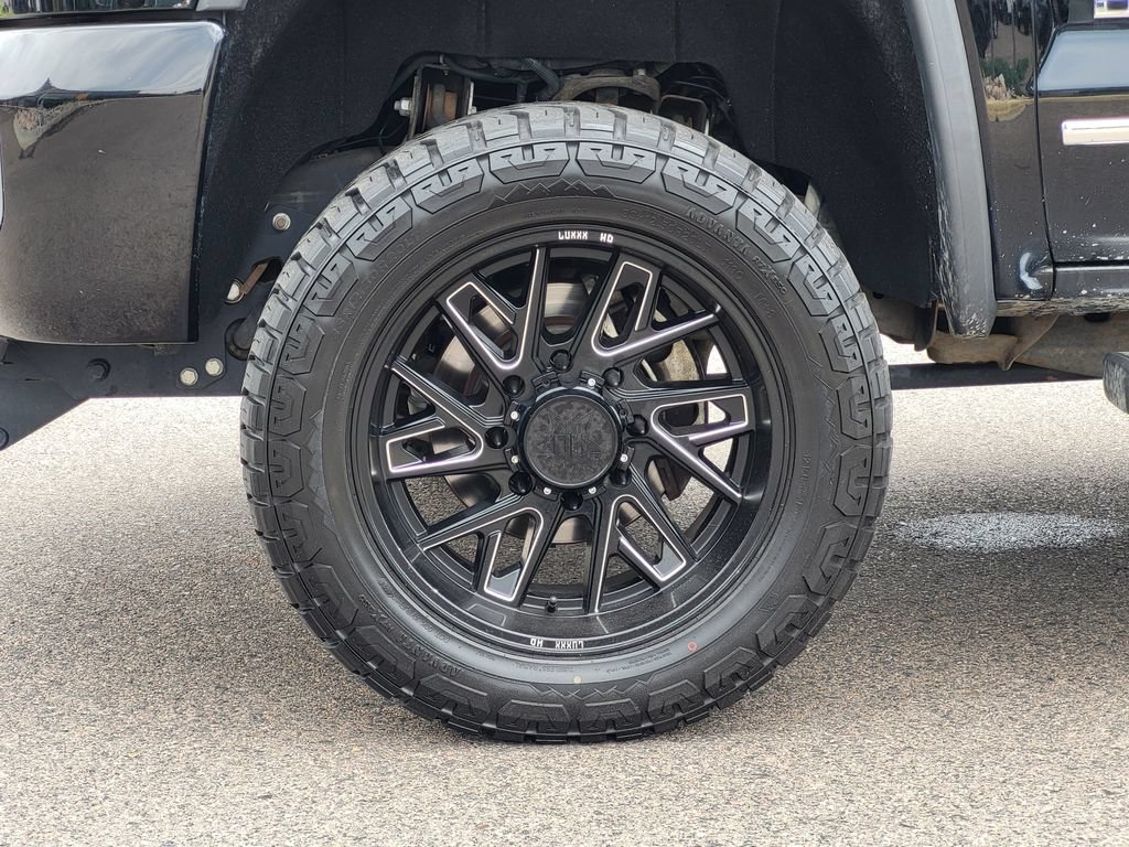 Used 2015 GMC Sierra 2500 Denali w/ Duramax Plus Package AWD/4WD image 12