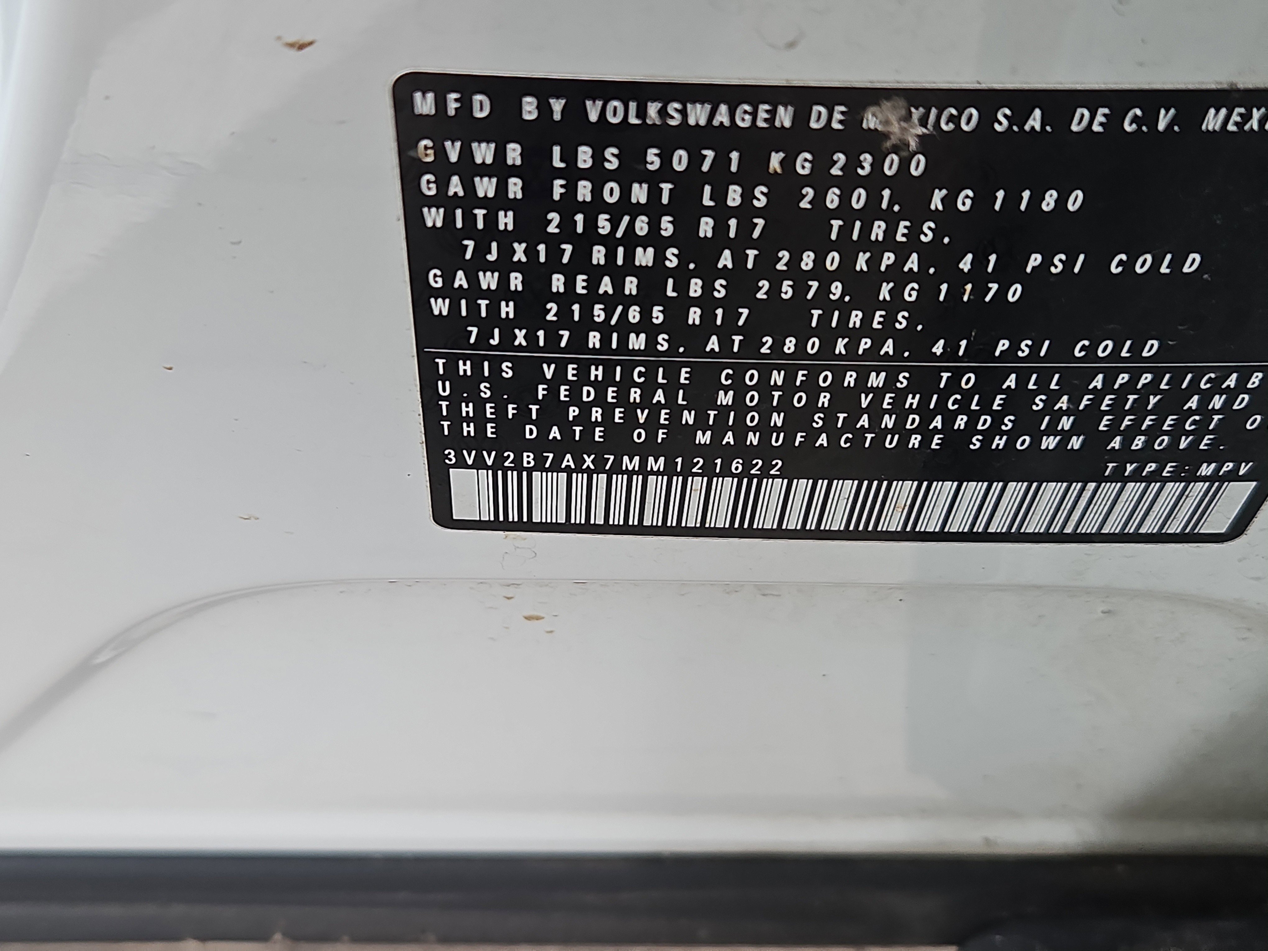 Certified 2021 Volkswagen Tiguan SE w/ Panoramic Sunroof Package image 7