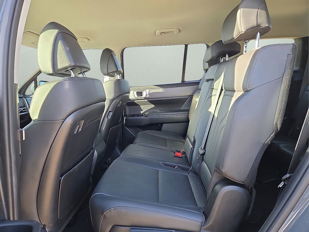 Used 2025 Hyundai Santa Fe SEL image 13