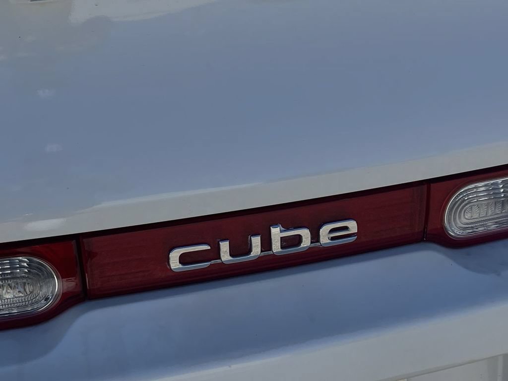 Used 2012 Nissan Cube 1.8 SL w/ SL Preferred Pkg FWD image 30