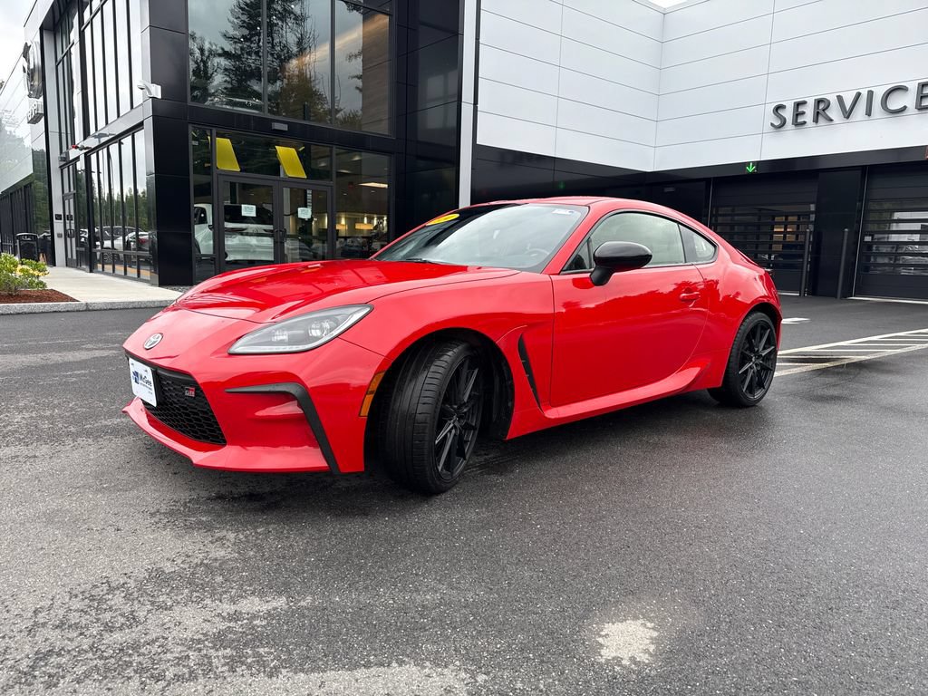 Used 2024 Toyota GR86 Premium RWD image 1
