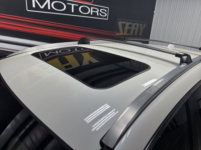 Used 2018 Honda CR-V Touring image 5