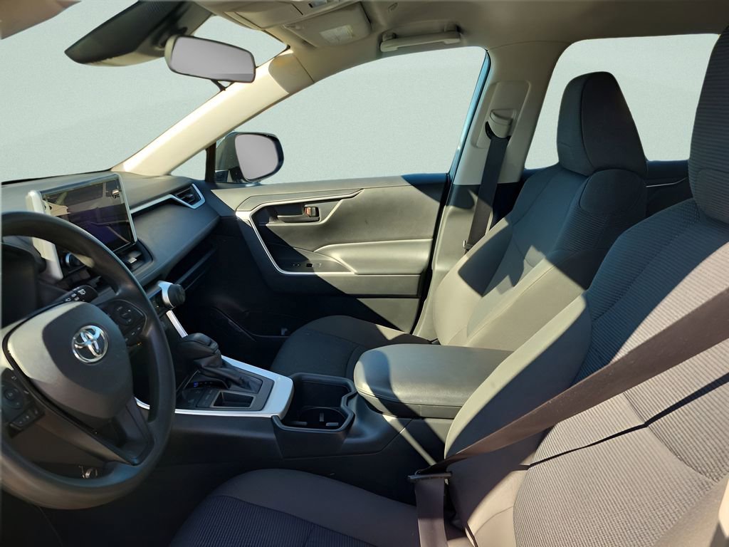 Used 2024 Toyota RAV4 LE FWD image 14