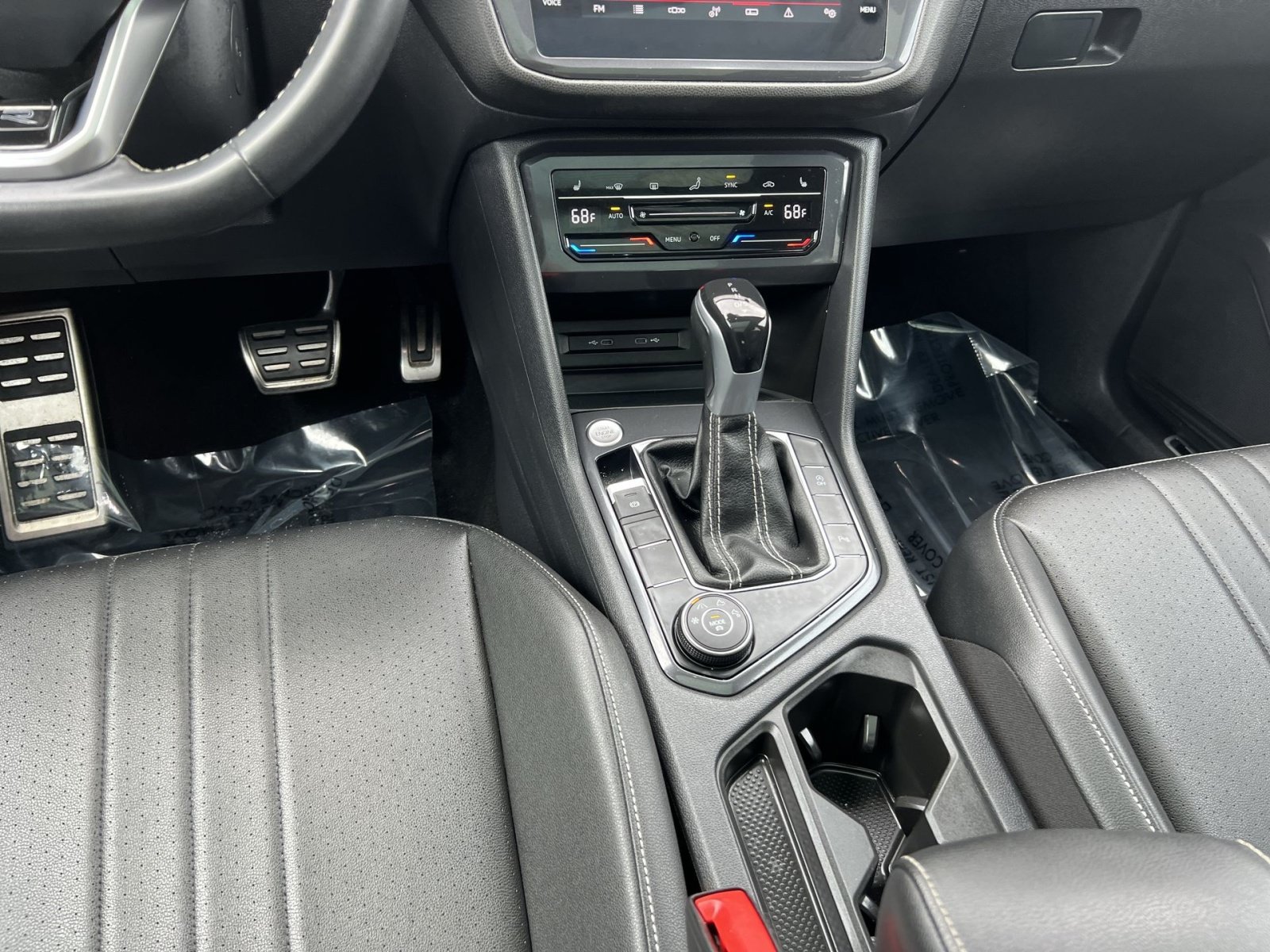 Used 2023 Volkswagen Tiguan SE R-Line AWD/4WD image 22