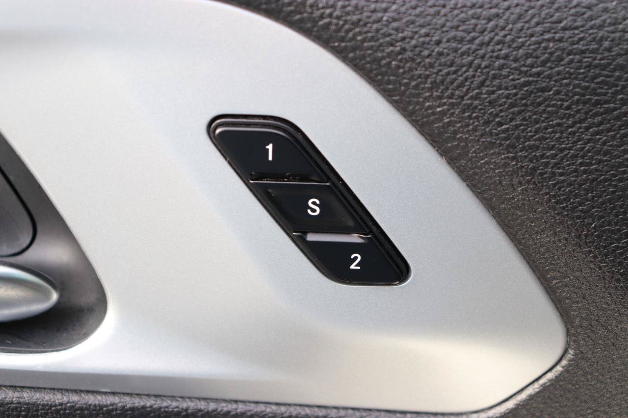 Used 2026 Chrysler Pacifica Limited FWD image 56