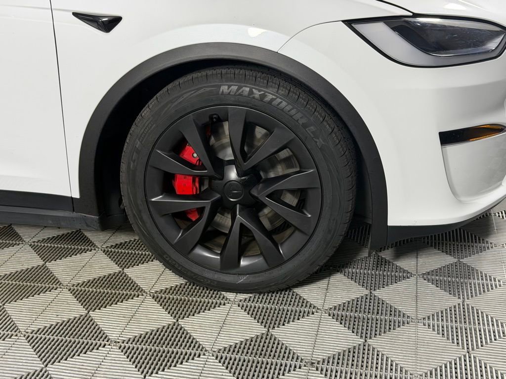 Used 2023 Tesla Model X Plaid image 13