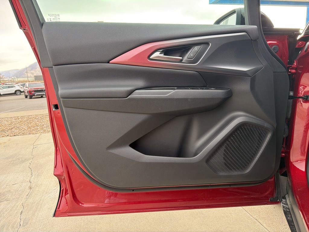 New 2026 Chevrolet Equinox EV RS image 5