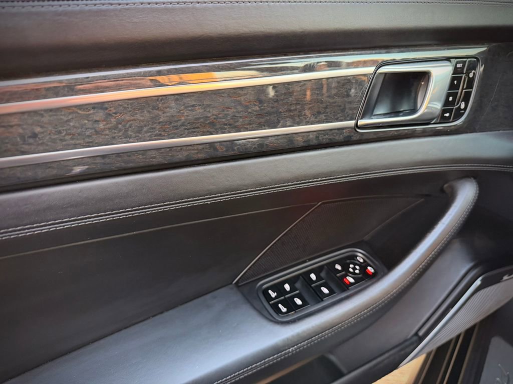 Used 2018 Porsche Panamera Turbo image 39