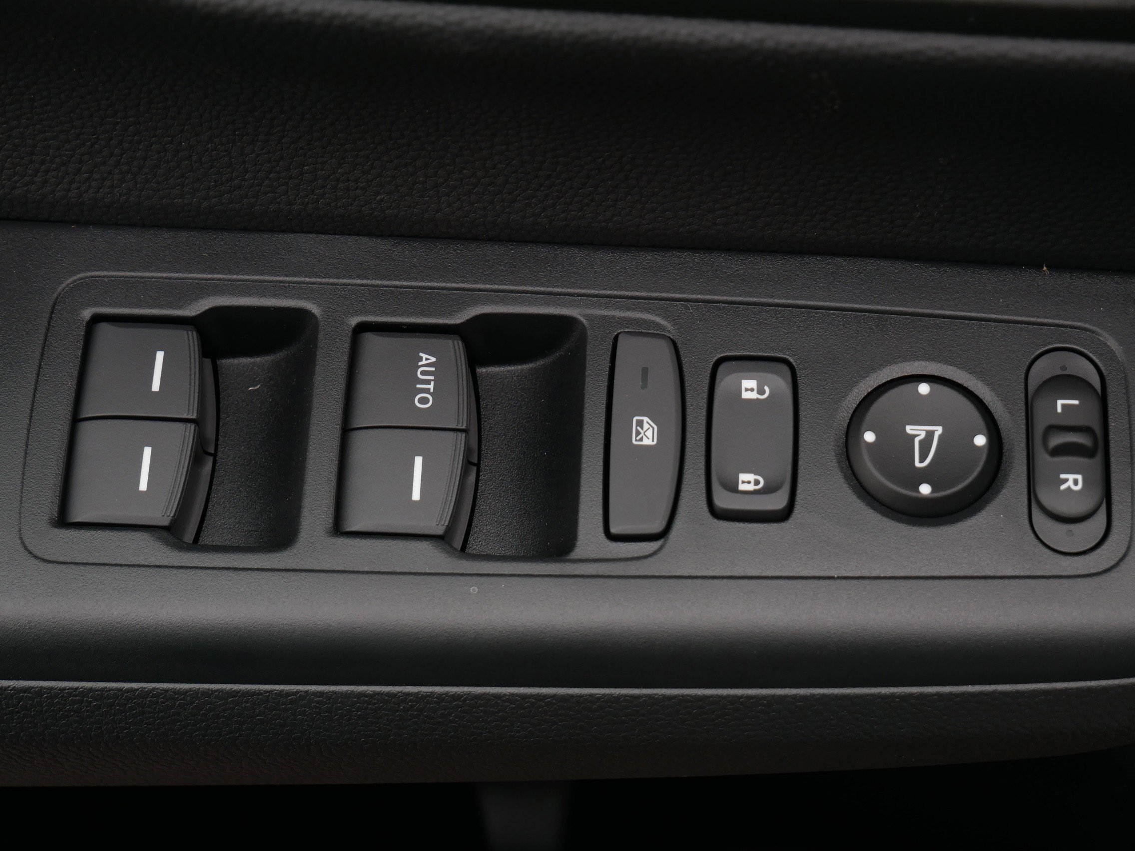 New 2026 Honda CR-V LX image 15