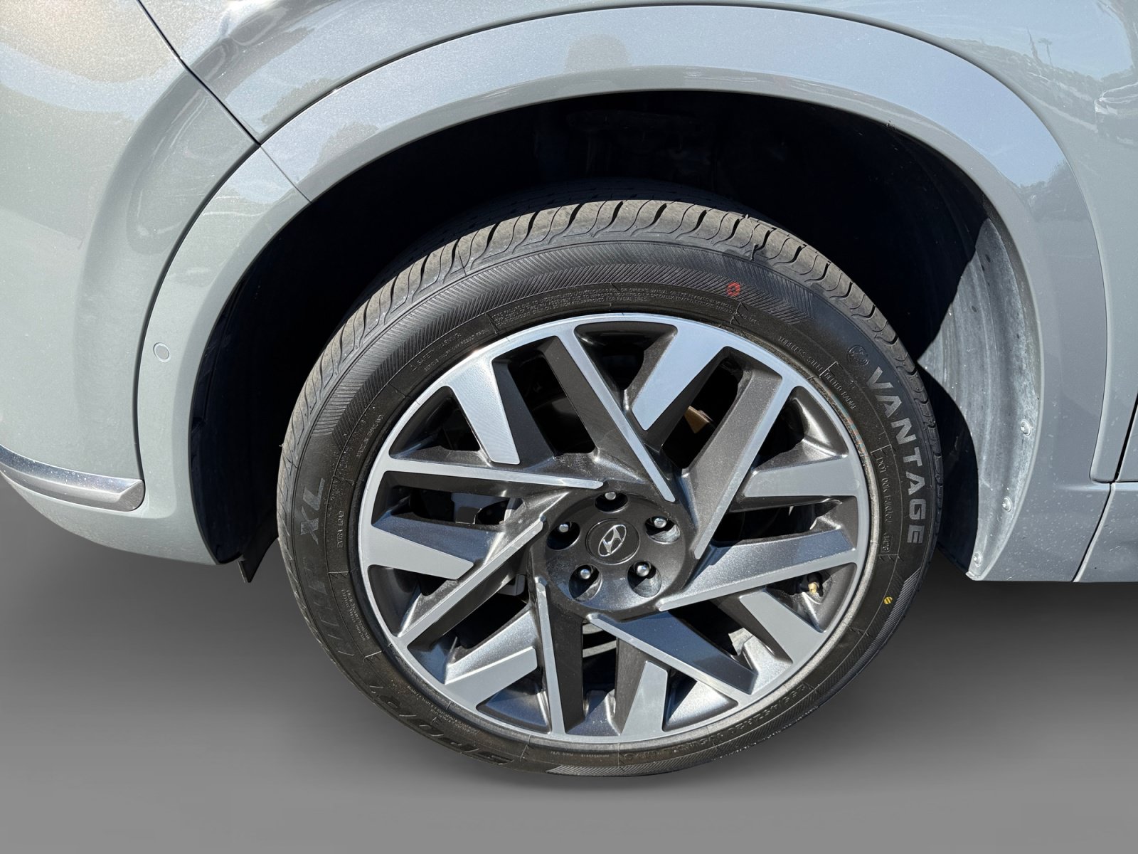 Used 2023 Hyundai Santa Fe Calligraphy AWD/4WD image 9