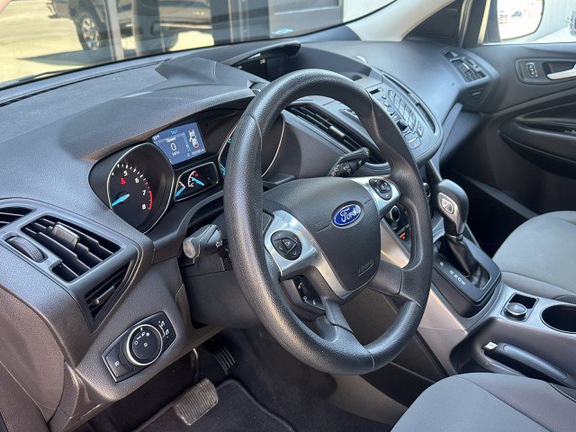 Used 2015 Ford Escape SE image 12