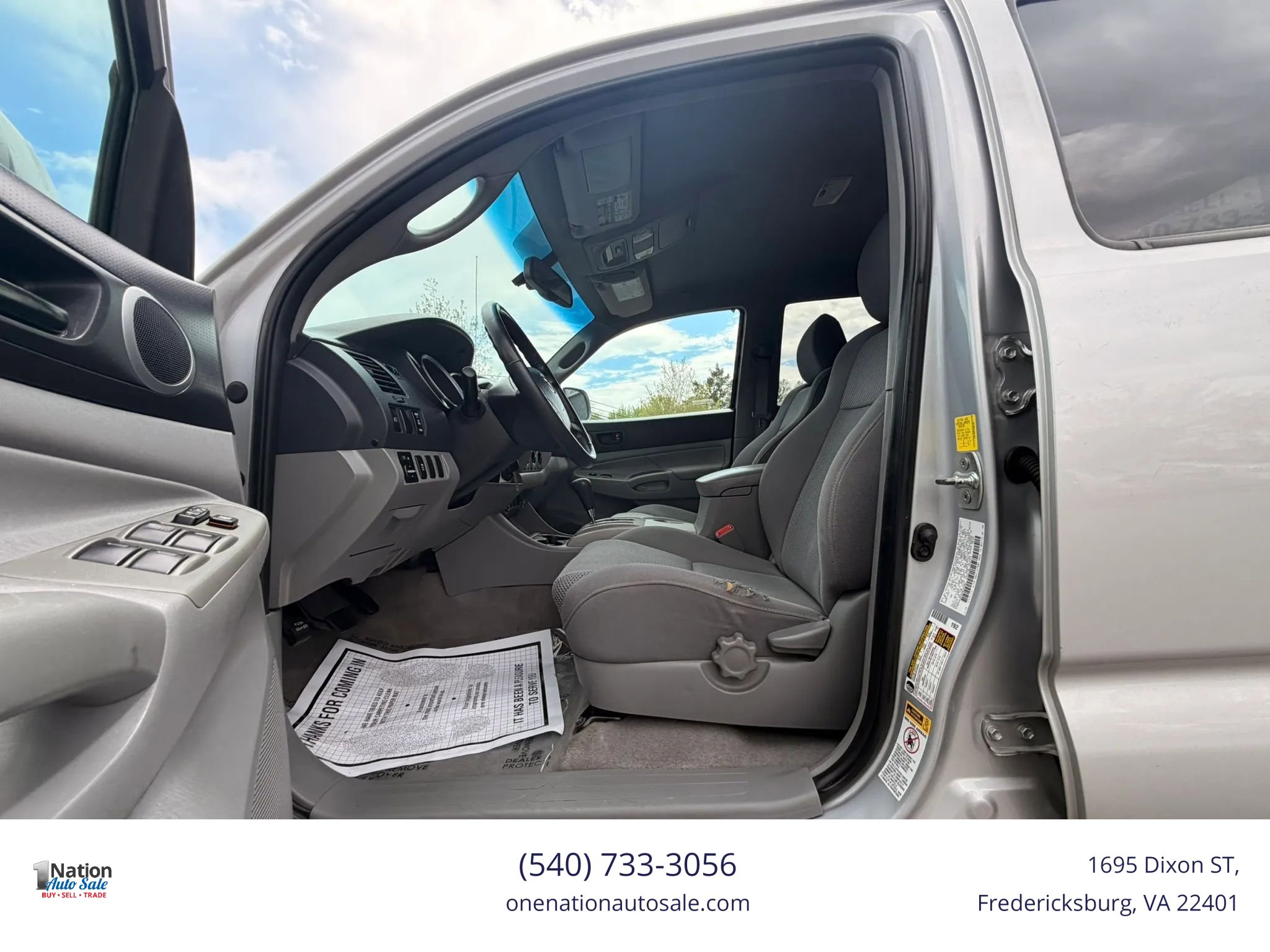 Used 2011 Toyota Tacoma PreRunner w/ TRD Sport Pkg RWD image 11