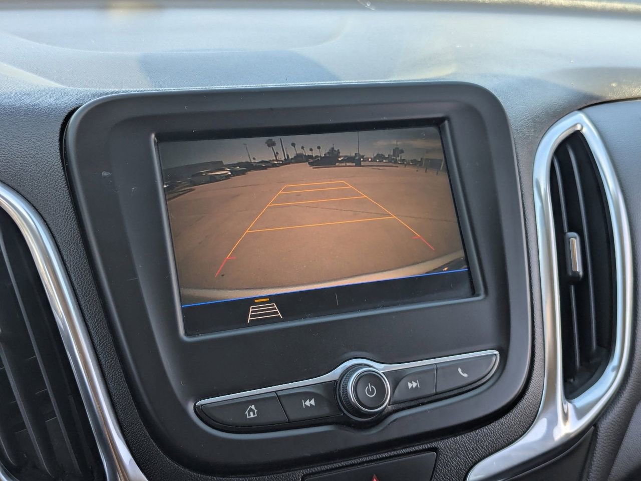 Used 2021 Chevrolet Equinox LT w/ LPO, Cargo Package AWD/4WD image 24