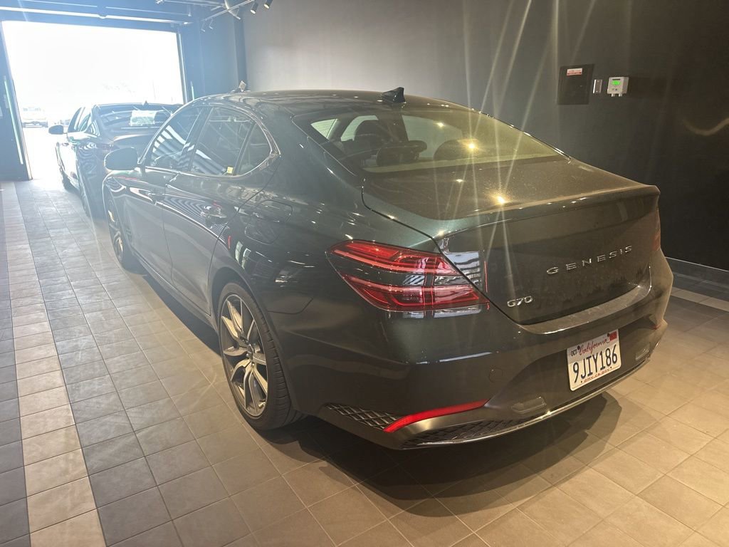 Used 2023 Genesis G70 2.0T image 9