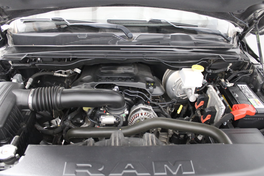 Used 2020 RAM 1500 Big Horn AWD/4WD image 9