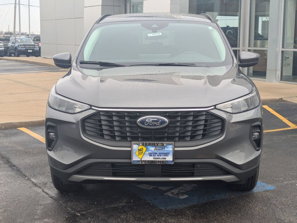 New 2026 Ford Escape SE FWD image 2