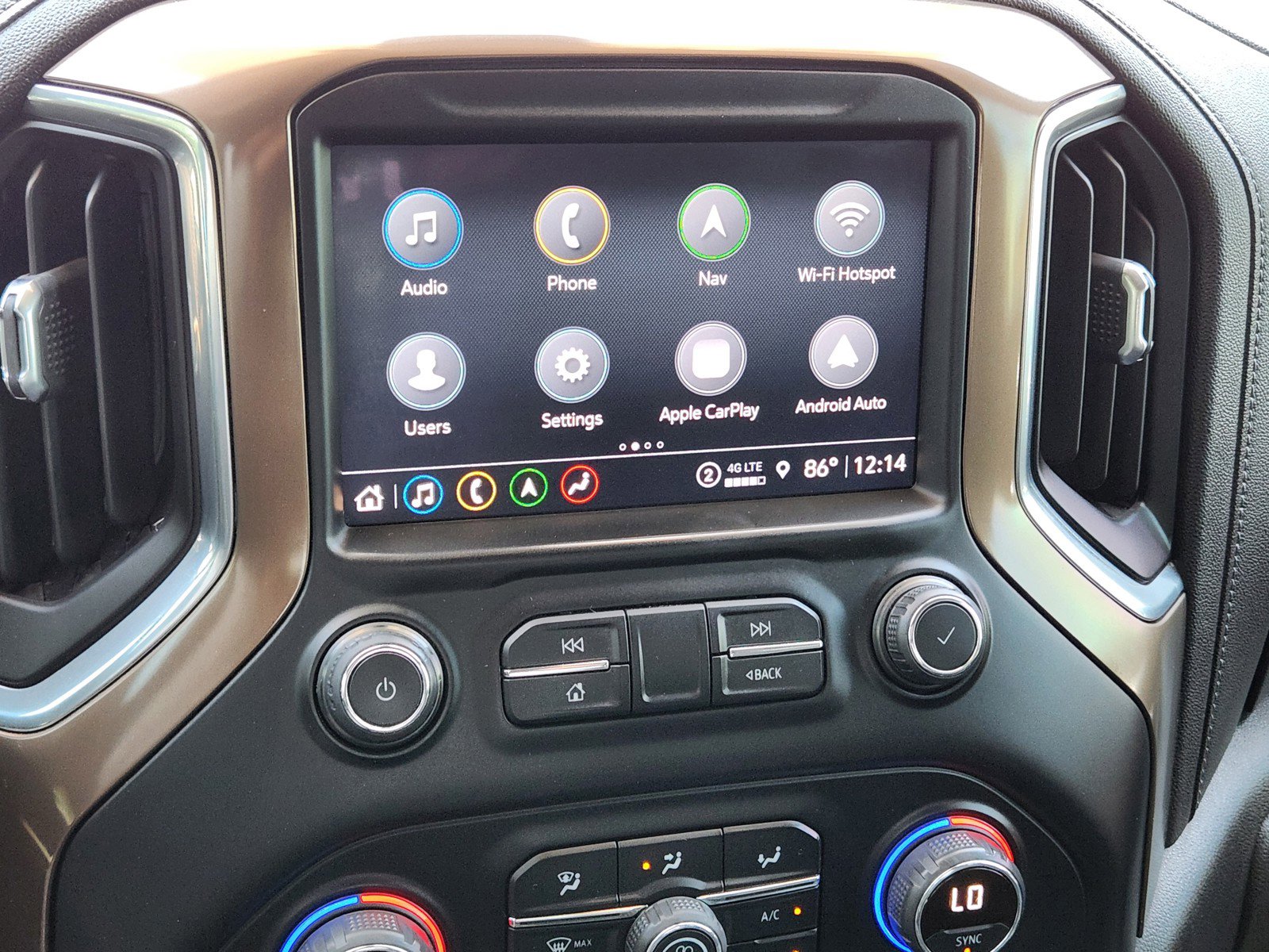Used 2021 Chevrolet Silverado 1500 High Country w/ Technology Package AWD/4WD image 7