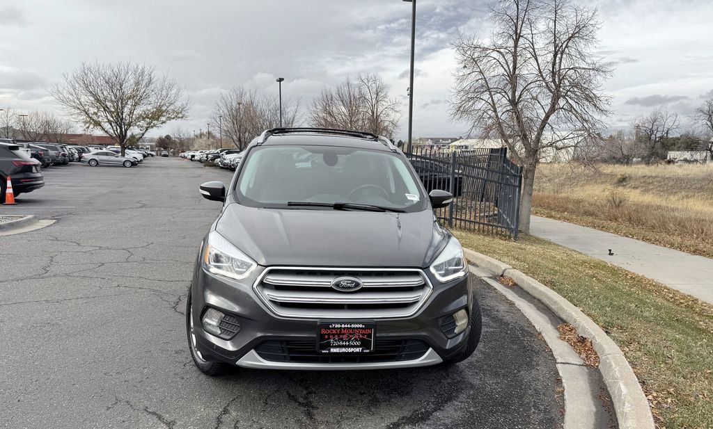 Used 2018 Ford Escape Titanium image 3