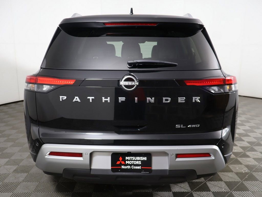Used 2024 Nissan Pathfinder SL AWD/4WD image 13