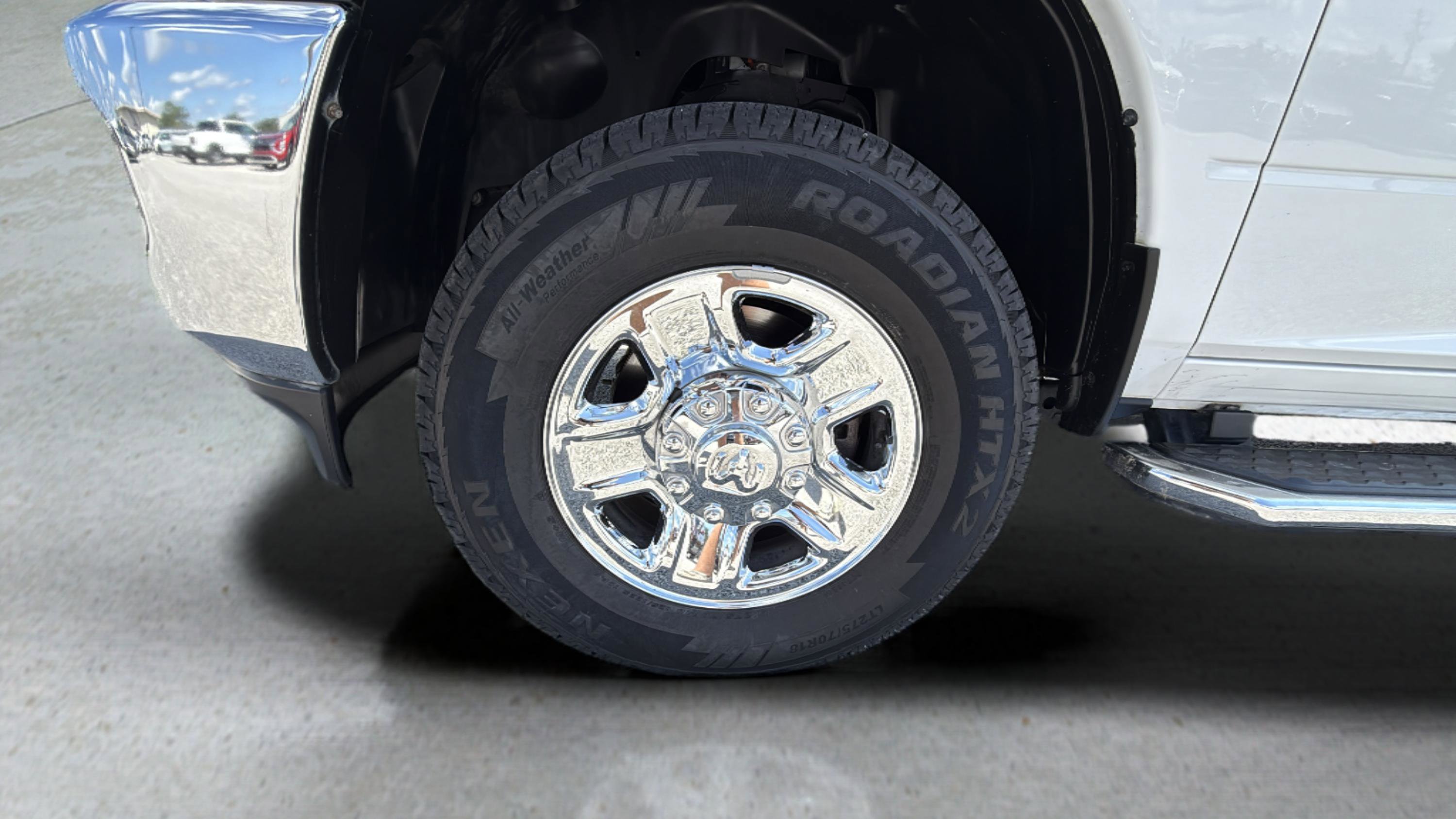 Used 2023 RAM 3500 Tradesman w/ Chrome Appearance Group image 22