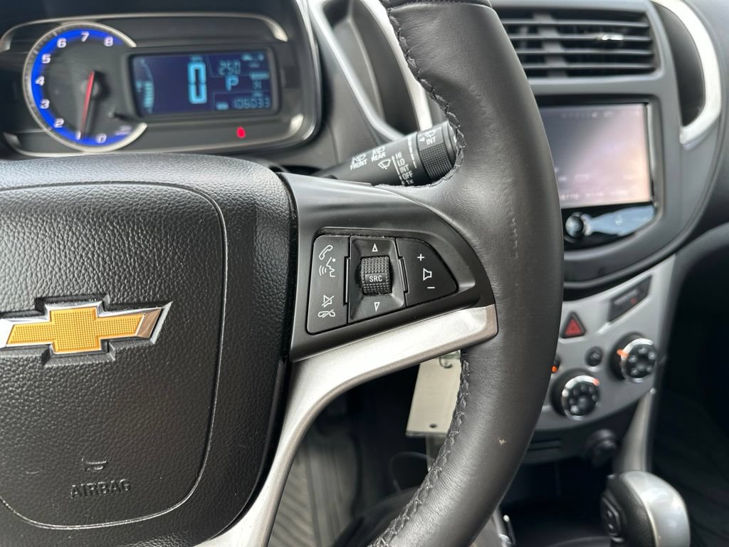 Used 2015 Chevrolet Trax LT w/ LT Sun and Sound Package FWD image 22