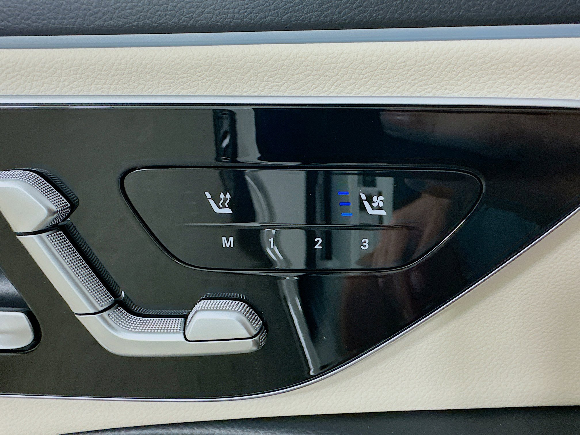 Certified 2025 Mercedes-Benz E 350 4MATIC Sedan image 26