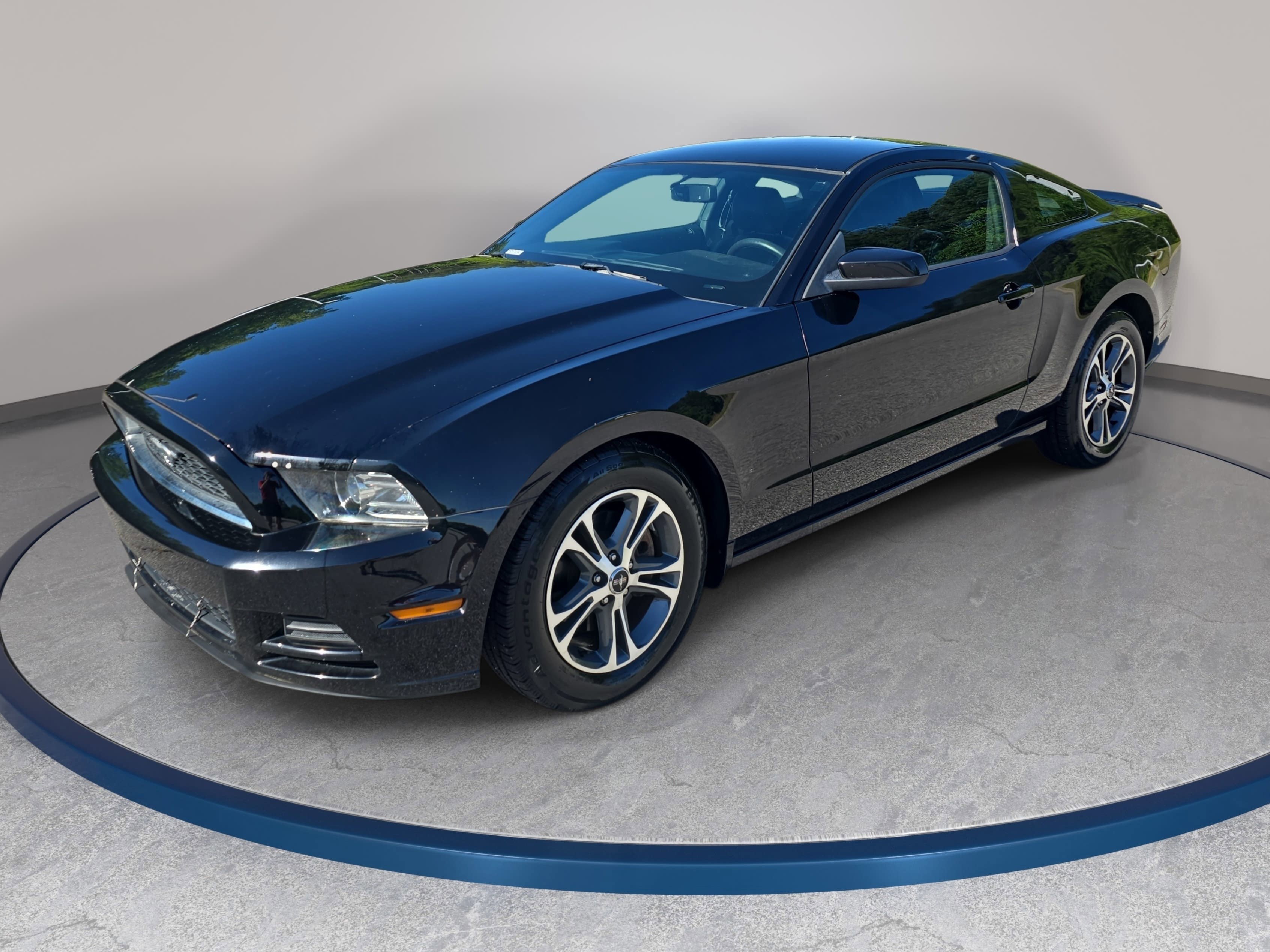 Used 2013 Ford Mustang Premium w/ Security Pkg RWD image 1